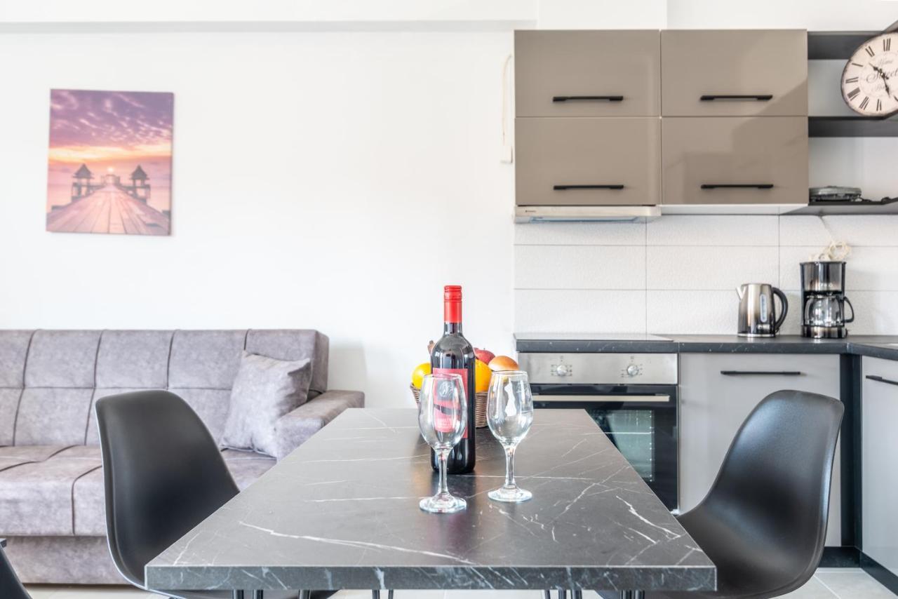 Modern Renovated Apt For Relax Ираклион Экстерьер фото