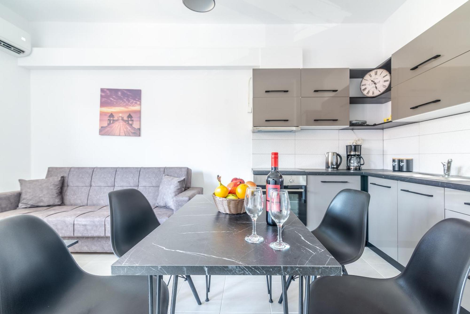 Modern Renovated Apt For Relax Ираклион Экстерьер фото