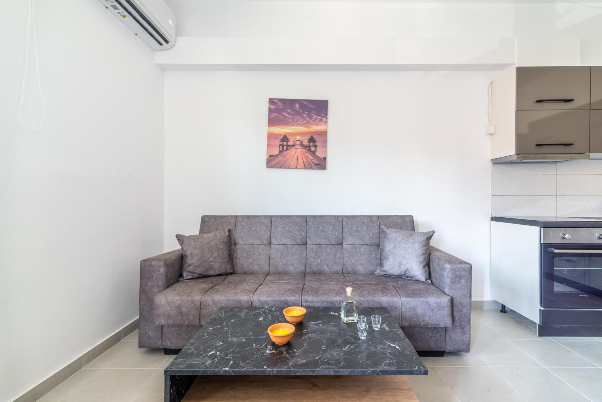 Modern Renovated Apt For Relax Ираклион Экстерьер фото